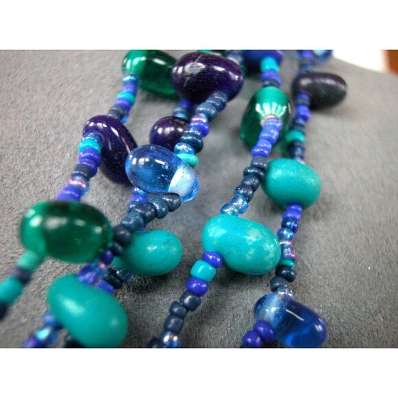 Five-Strand Blue & Turquoise Glass Bead Necklace Stretch Bracelet & Earrings - Picture 4 of 9